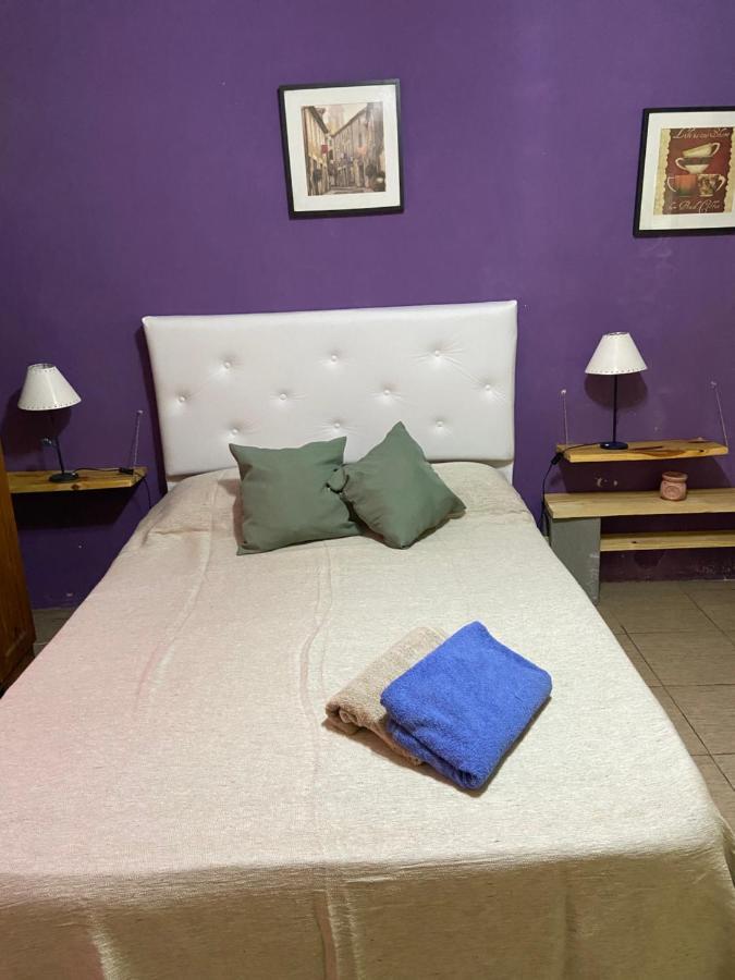 Отель Luis'S House Ezeiza Airport Монте-Гранде Экстерьер фото